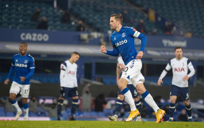 他不光对球 他不光对球