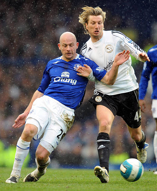 队建设中 队建设中