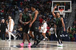 经验丰富的 经验丰富的